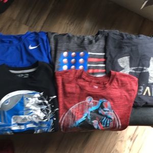5 short sleeve shirts boys size medium